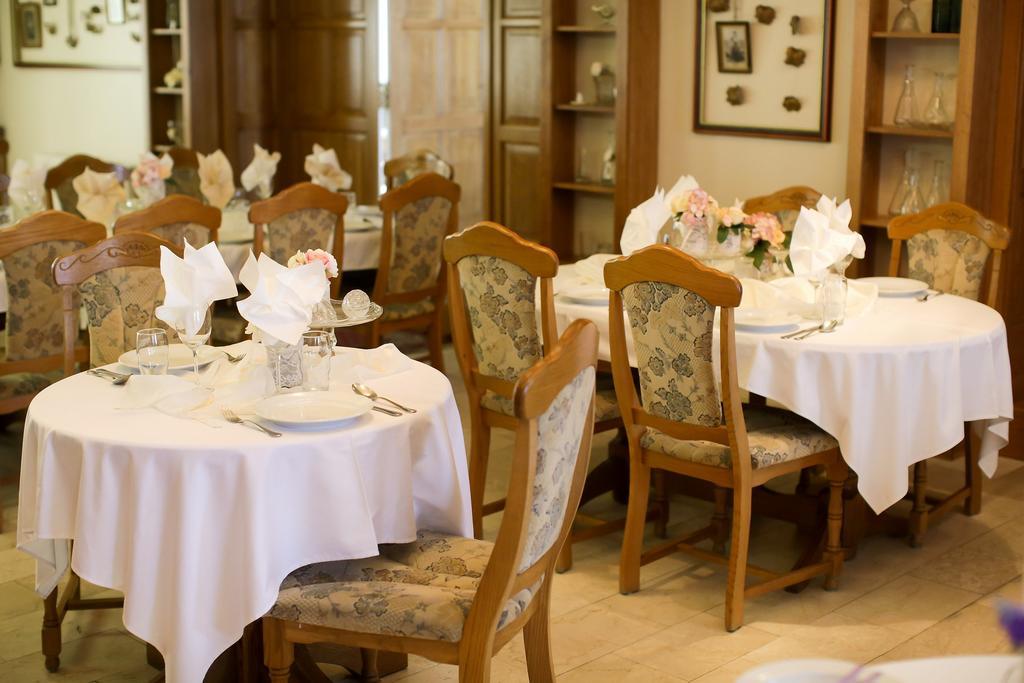 Hotel Rittinger Bonyhád Eksteriør billede